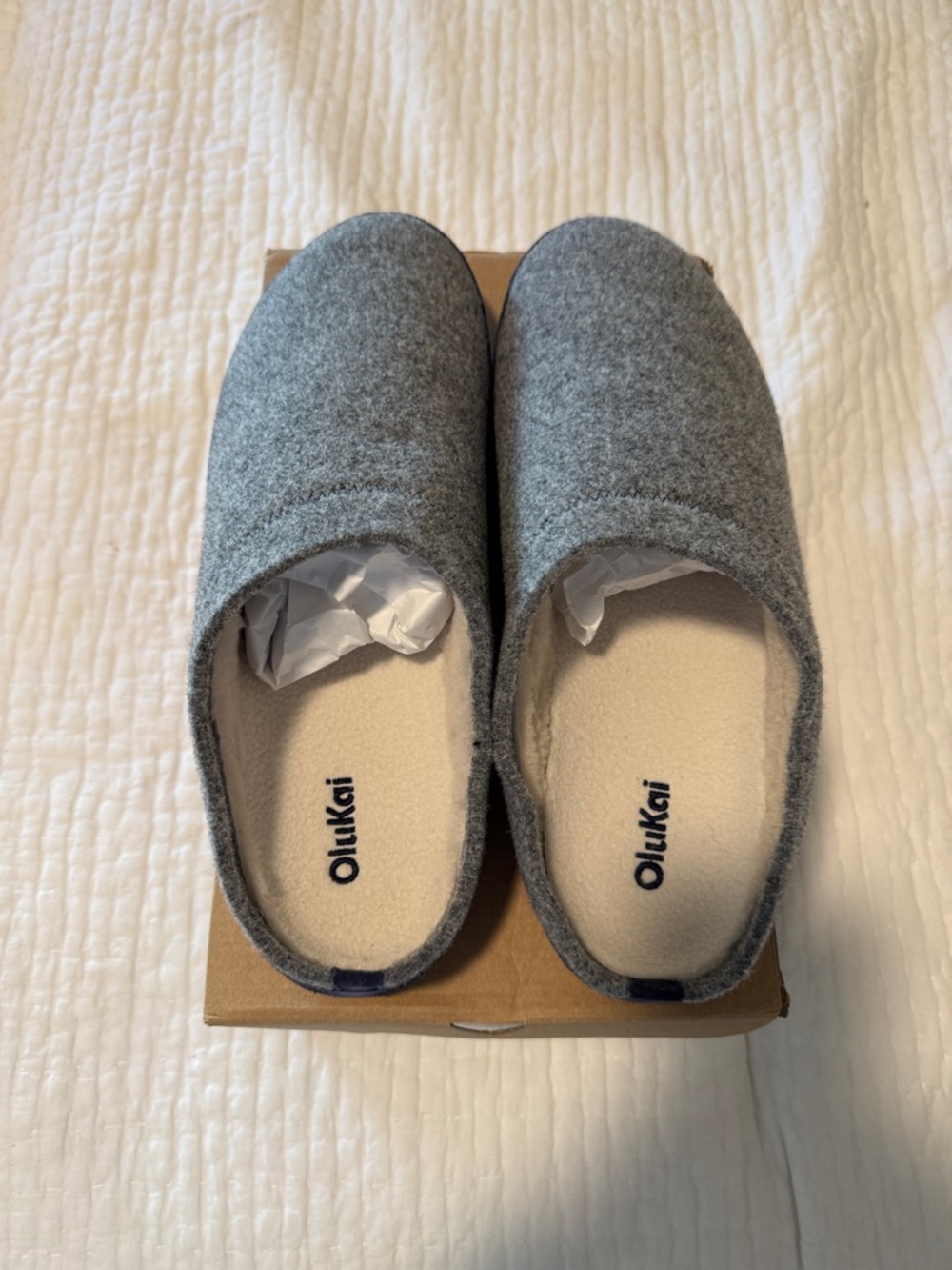 OluKai Heather Gray Felt Slip-On shoes